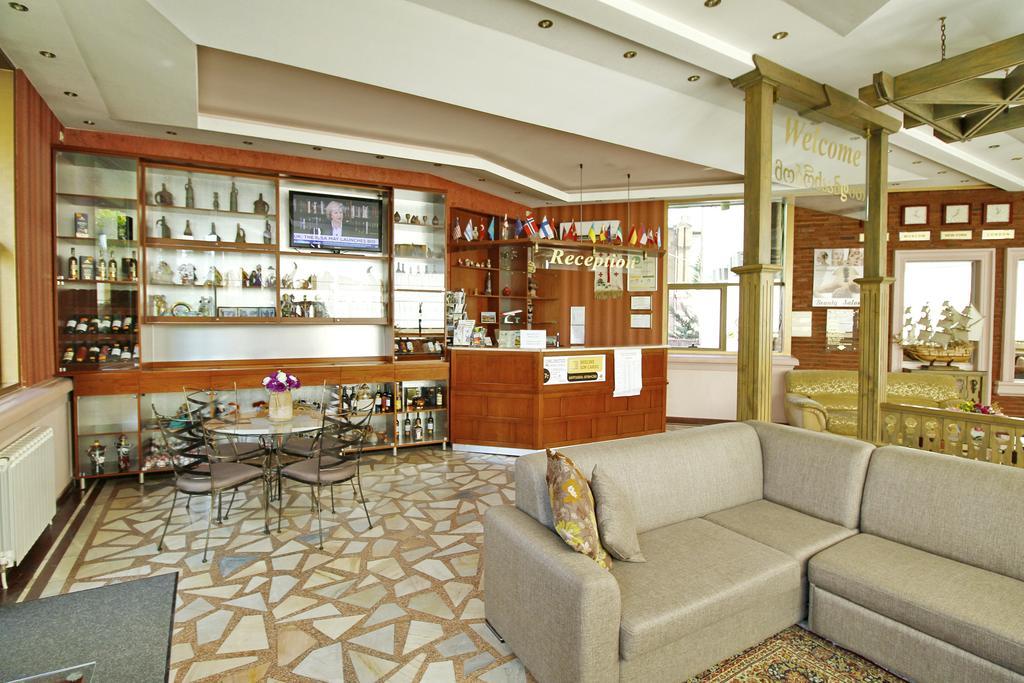 טביליסי Irmeni Hotel מראה חיצוני תמונה