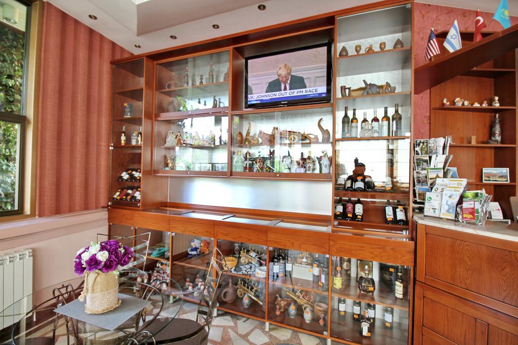 טביליסי Irmeni Hotel מראה חיצוני תמונה