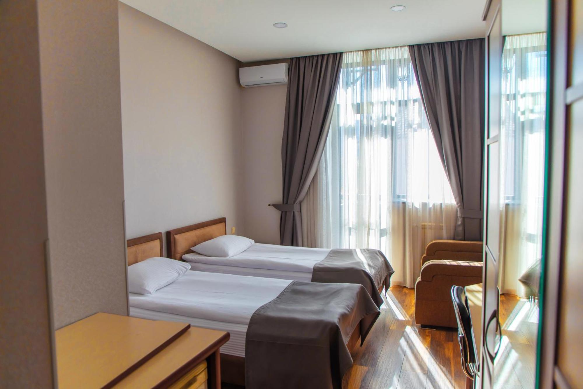 טביליסי Irmeni Hotel מראה חיצוני תמונה