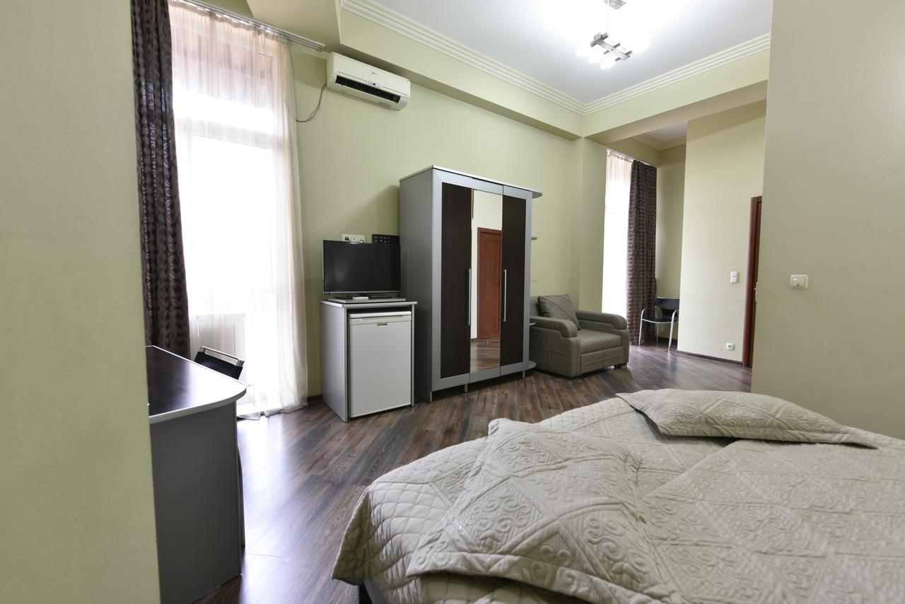 טביליסי Irmeni Hotel מראה חיצוני תמונה