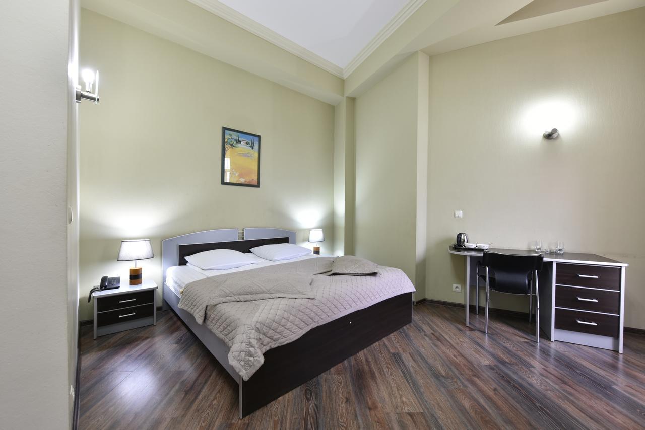 טביליסי Irmeni Hotel מראה חיצוני תמונה