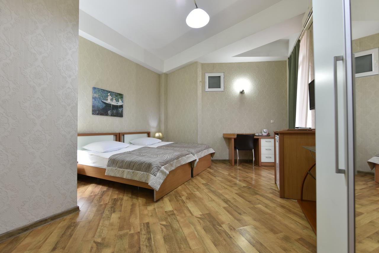 טביליסי Irmeni Hotel מראה חיצוני תמונה